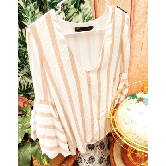 Revolve House of Harlows talullah dress 🌊 - Picture 4 of 10